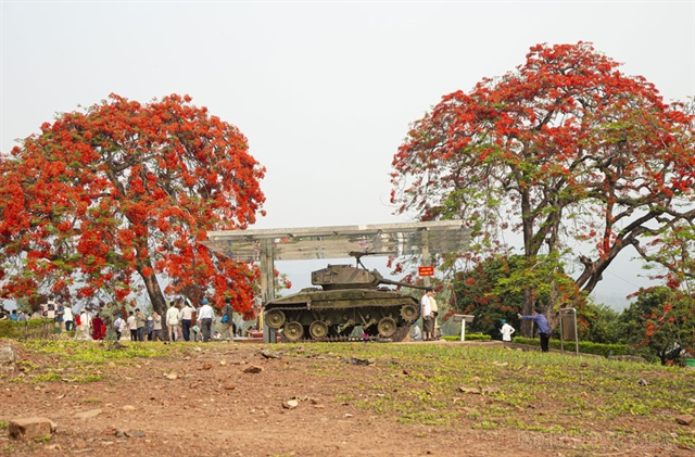 Bukit A1: “Lumpur, darah, bunga”